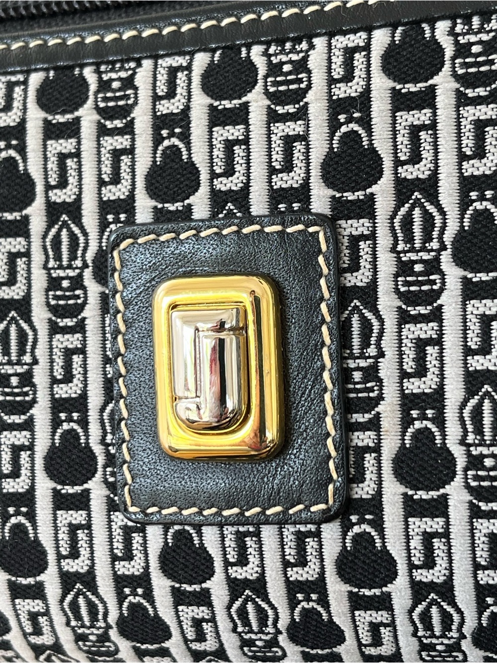 Judith Leiber Vintage Crossbody bag, GUC - Picture 11 of 11